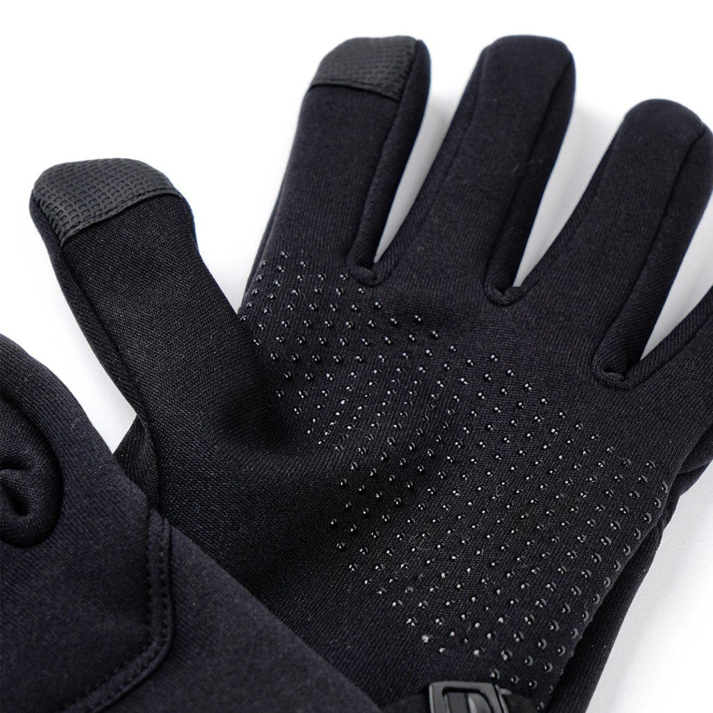 Magenta Skateboards Neo Gloves in black, showcasing durable skateboarding gloves with a snug fit and reinforced palms.